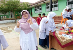 E-Voting Warnai Pemilihan Ketua OSIM MTsN 5, Mewujudkan Demokrasi yang Efisien dan Transparan